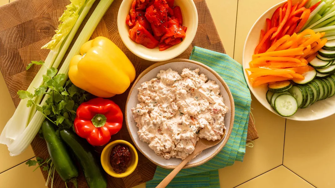 creamy-sun-dried-tomato-and-goat-cheese-dip