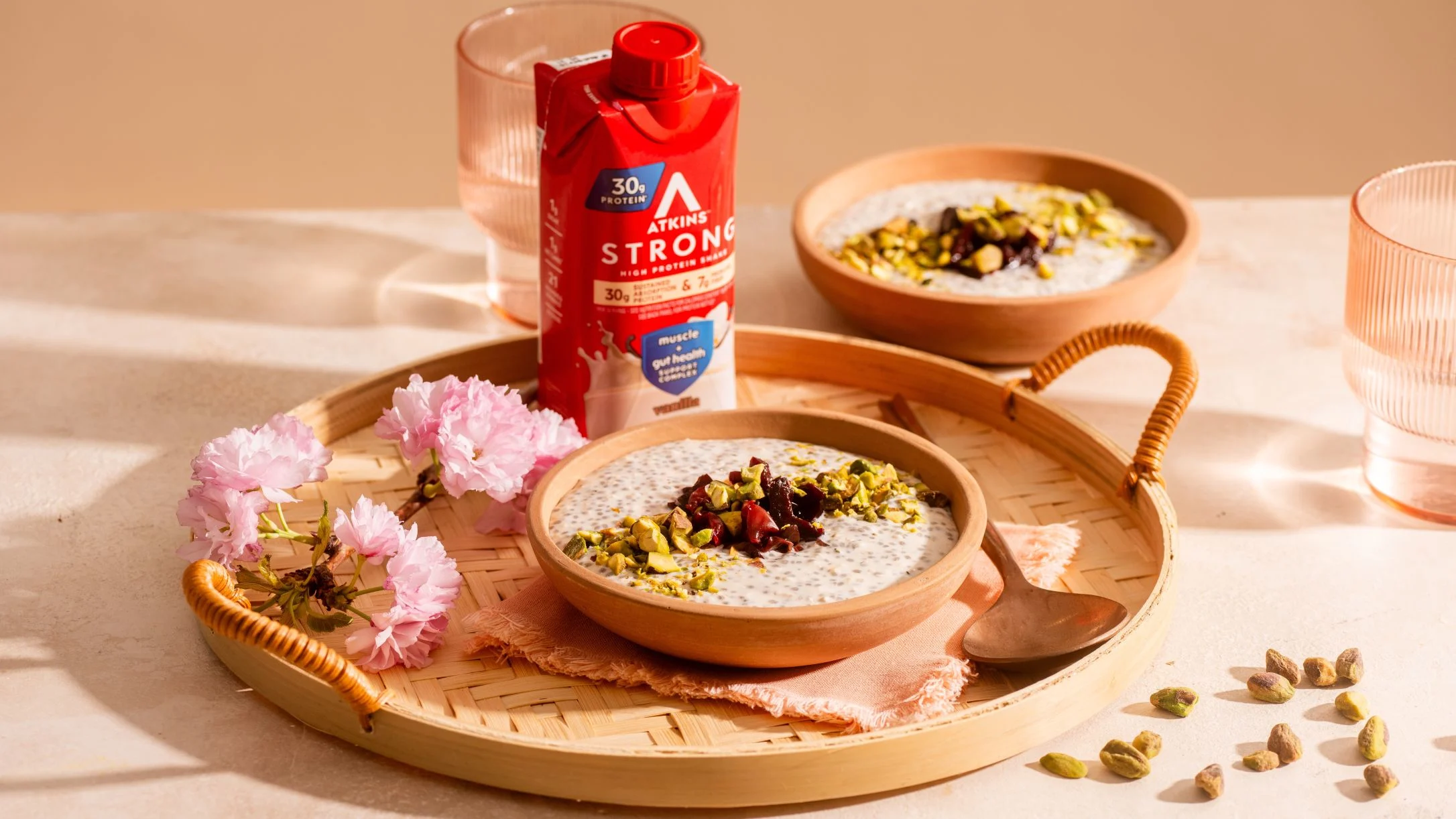 cherry-vanilla-low-carb-overnight-oats 1