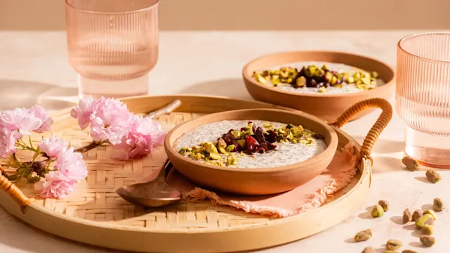 Cherry Vanilla Low Carb Overnight Oats