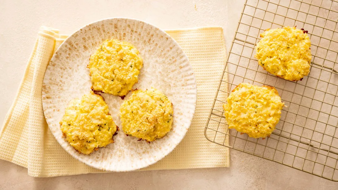 keto-cauliflower-hashbrown-patties