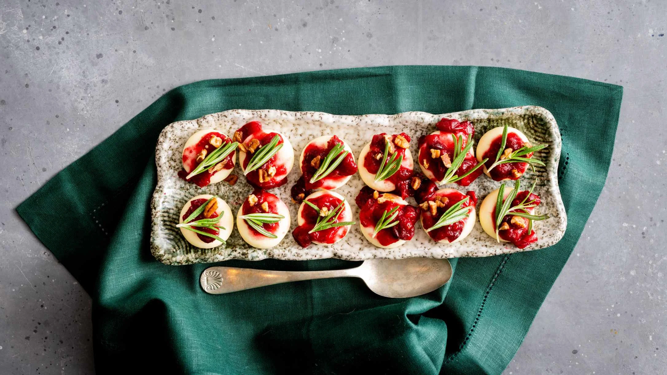 keto-cranberry-cheese-bites