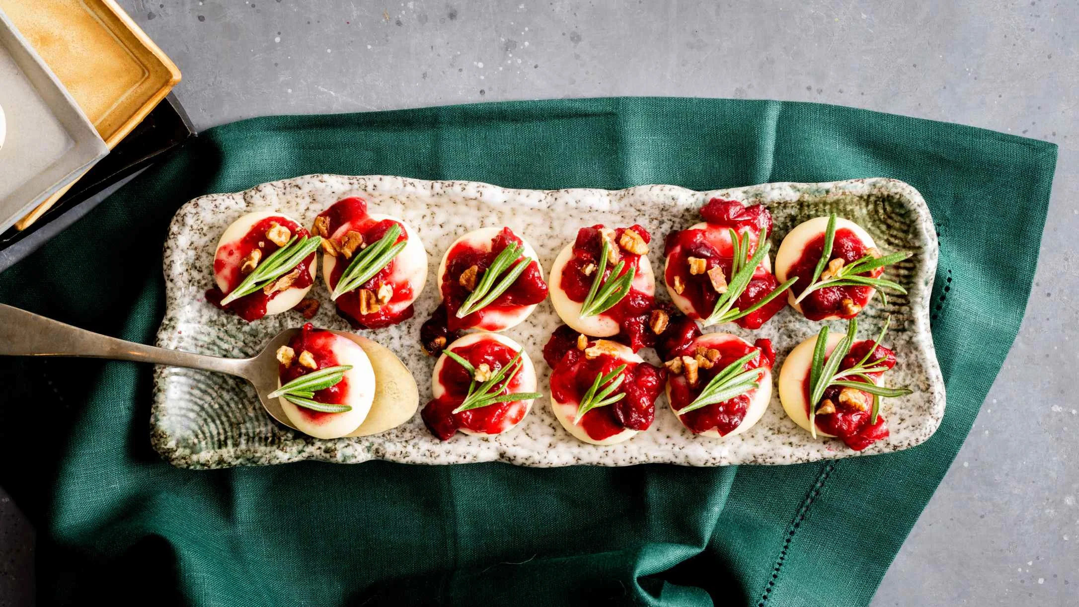 keto-cranberry-cheese-bites 1