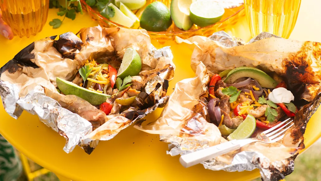 low-carb-chicken-fajita-foil-packets