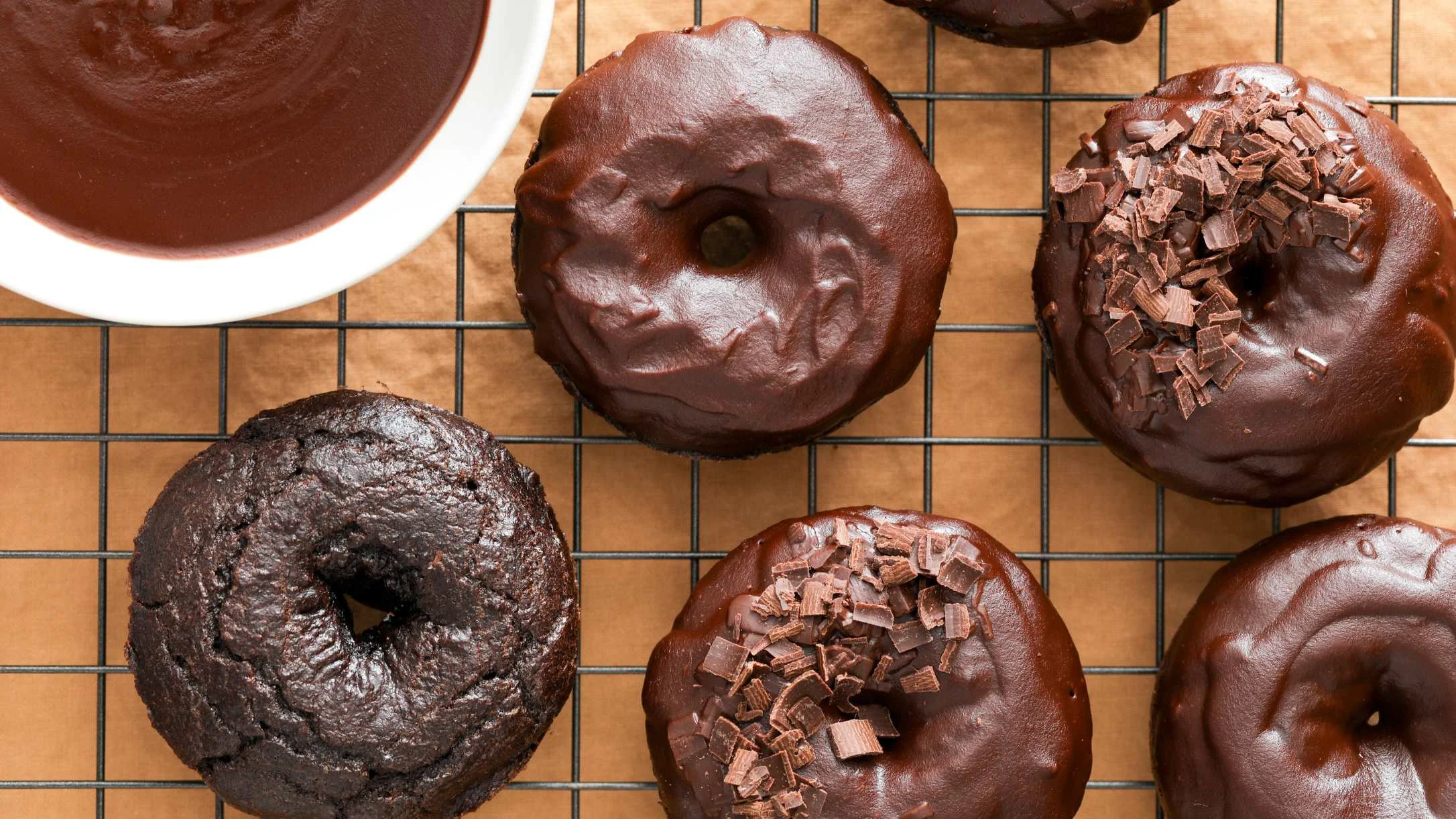 low-carb-chocolate-cake-donuts