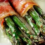 Keto Asparagus Wrapped in Chili Spiced Bacon